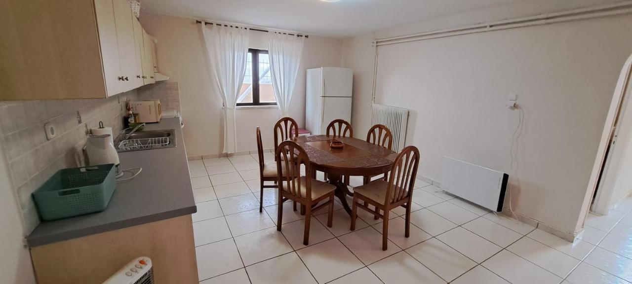 Hospitality Up To 5 Person's In Chios Apartment Chios Town